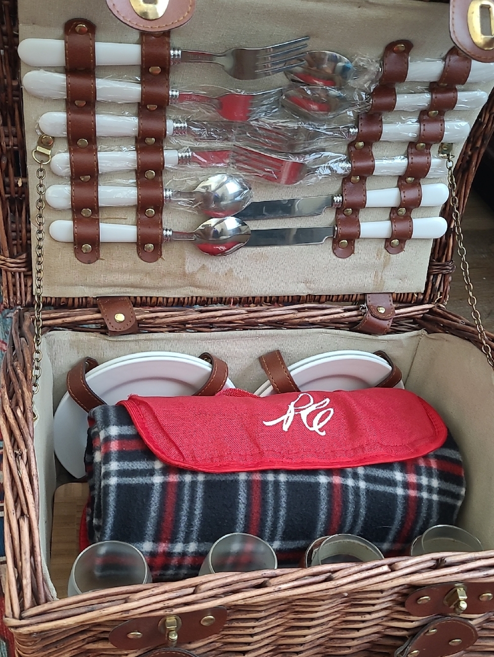 Wicker Picnic Basket Set - 4 Person with Red Plaid Blanket and White Utensils